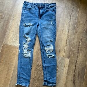 American Eagle: distressed skinny jeans